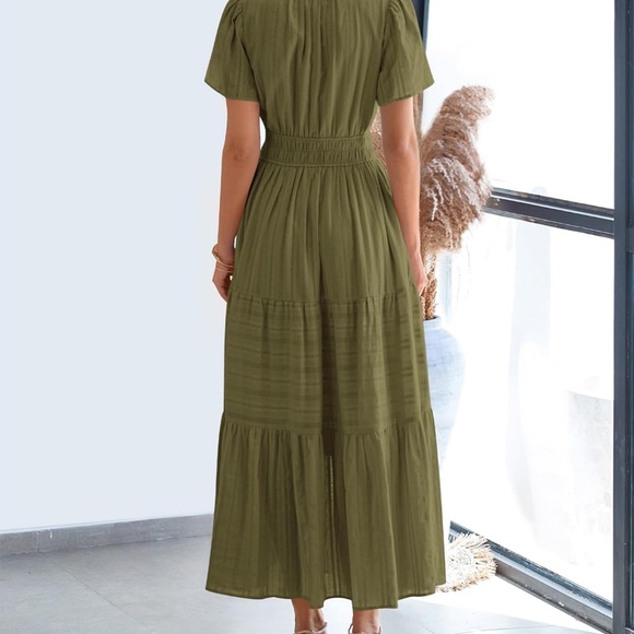 Olive Green V Neck Boho Style Dress With Pockets - Picture 2 of 2